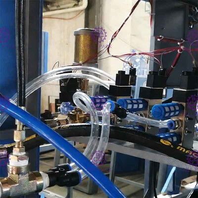 3 Gallone 5 Gallone 10 Liter 15l 20l 120bph halb automatische Haustier-Flaschen-Schlagmaschinen- fournisseur