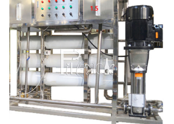 Flasche, die Wasserbehandlungs-Maschine der Umkehr-Osmose-5TPH füllt fournisseur