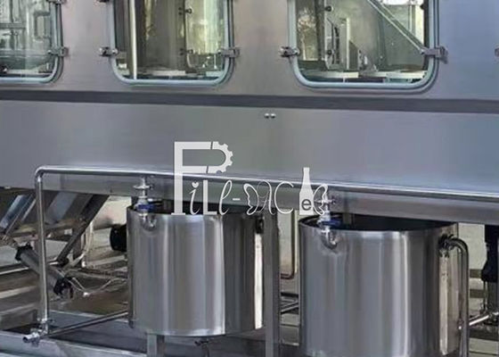 Rütteln Sie Wasser 450BPH die 5 Gallonen-Flaschen-Füllmaschine fournisseur