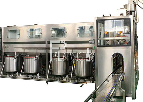 Touch Screen 3 Glas-Wasser-Füllmaschine Straßen-450BPH fournisseur