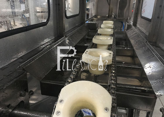 Trinkwasser 5 Gallonen-Füllmaschine mit Rollor-Förderer fournisseur