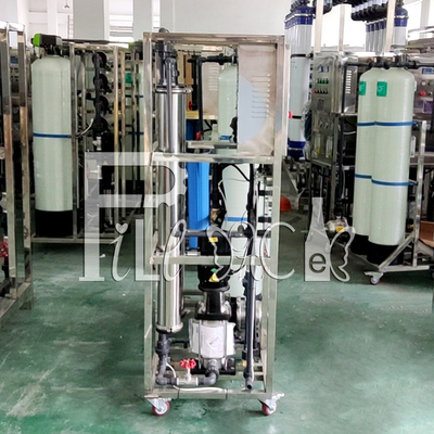 Reine trinkende Behandlung RO-Wasser-Reinigungsapparat-Maschine des Mineralwasser-500LPH fournisseur
