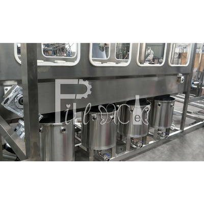 Automatisches abgefülltes Füllmaschine-reines Wasser-waschendes füllendes Mit einer Kappe bedecken der Gallonen-450BPH fournisseur